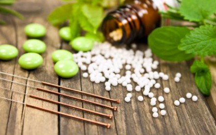 Abnehmen mit Homöopathie: Gute Alternative zum Teufelskreis Diät